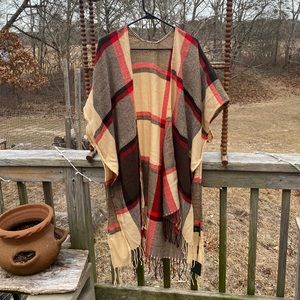 NWT do everything in love poncho